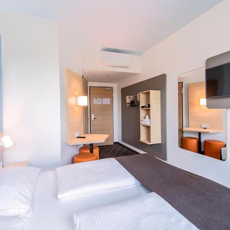 B&B Hotel Augsburg-Nord Εξωτερικό φωτογραφία