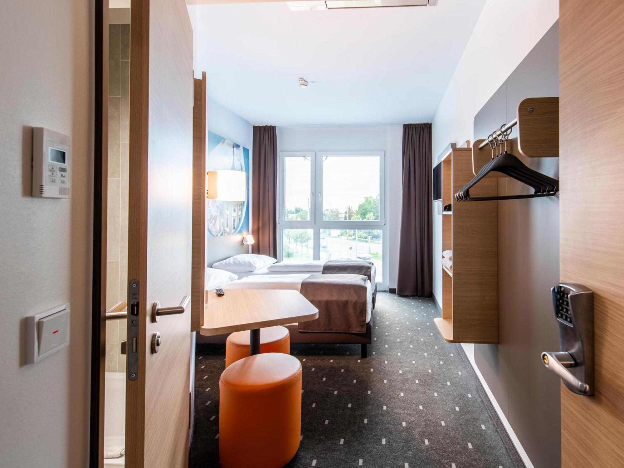B&B Hotel Augsburg-Nord Εξωτερικό φωτογραφία